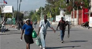 EL PALACIO NACIONAL DE HAITÍ ESTÁ BAJO ATAQUE DE HOMBRES ARMADOS